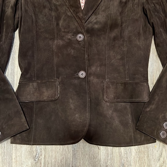 Danier Leather Jacket With Polyester Lining - Picture 3 of 16